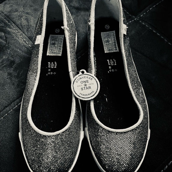 RARE Y2K Converse Women's Shimmering Silver Slip-On Sneakers - Picture 12 of 12